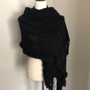 Noelle Enterprises Black Fringed Shawl Wrap